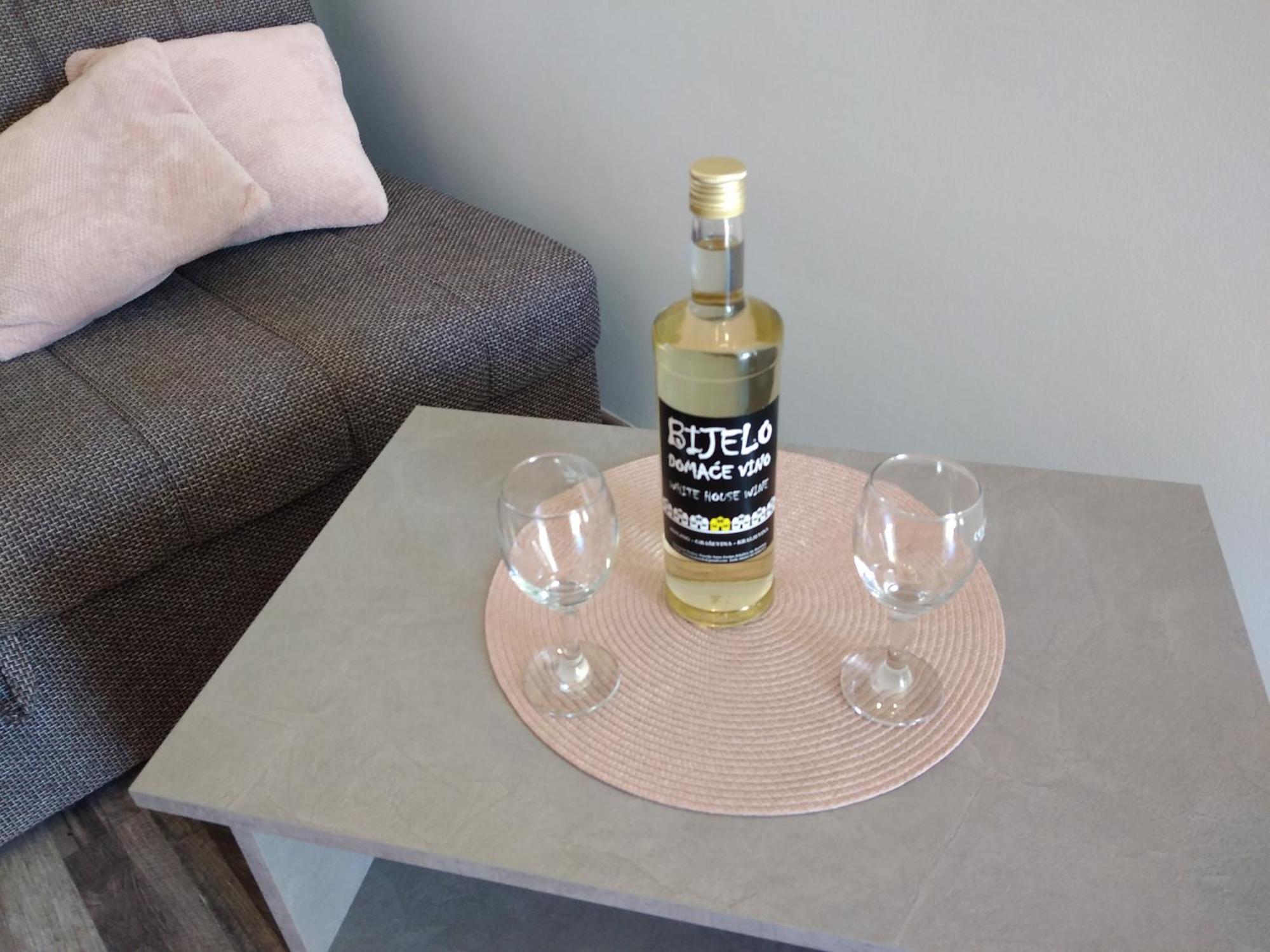 Apartmani Verica 카를로바크 외부 사진