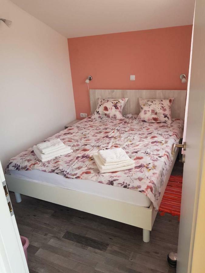 Apartmani Verica 카를로바크 외부 사진