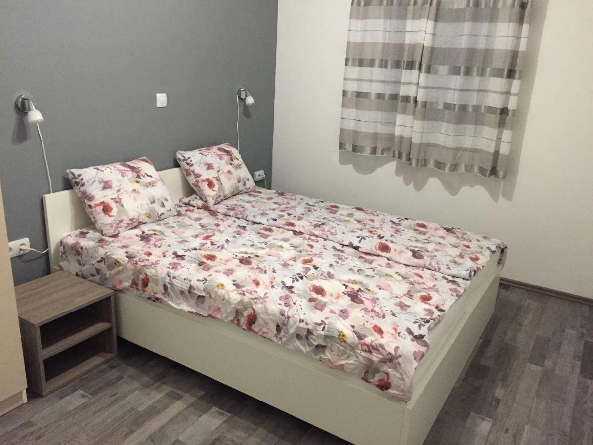 Apartmani Verica 카를로바크 외부 사진