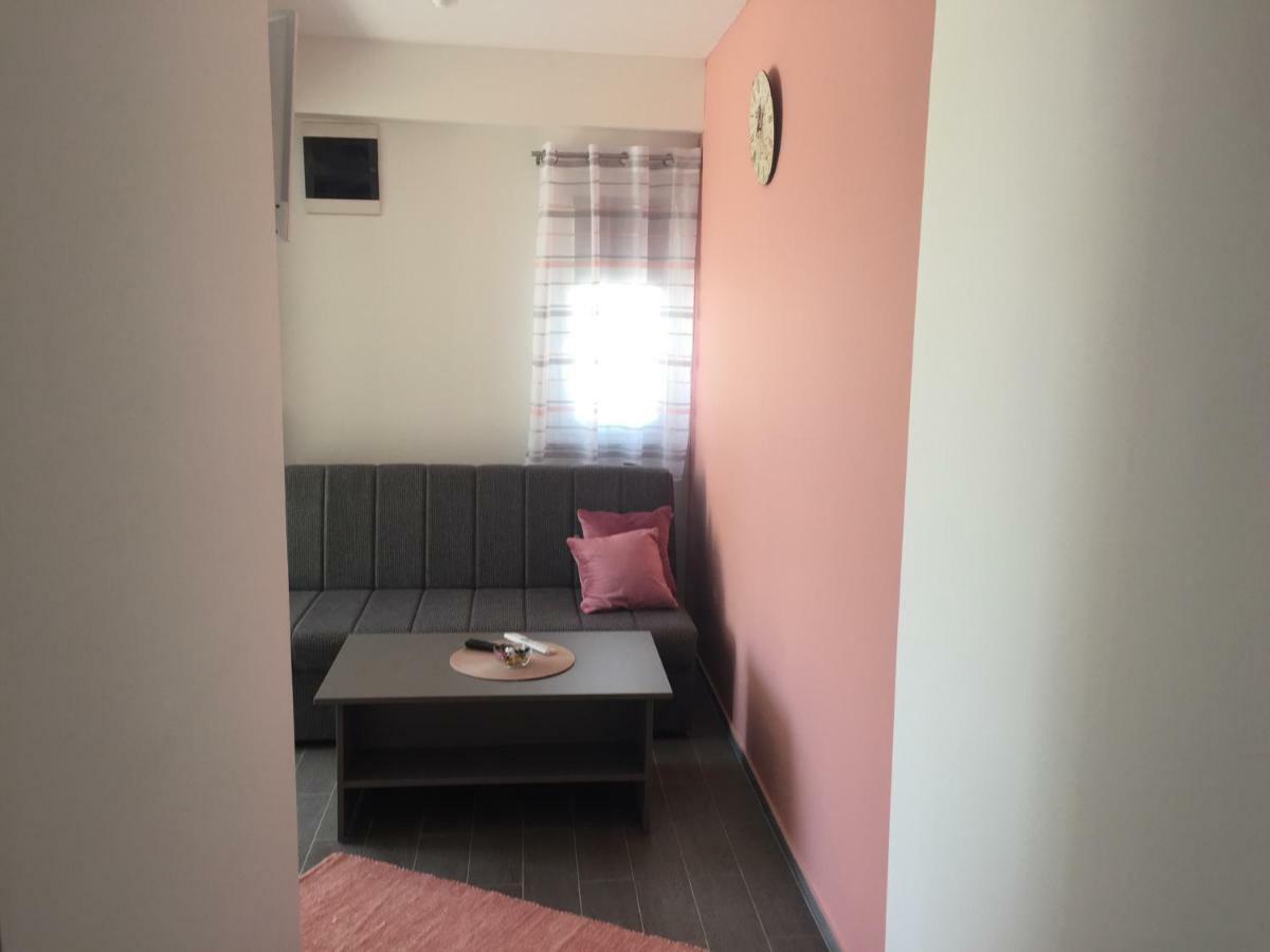 Apartmani Verica 카를로바크 외부 사진